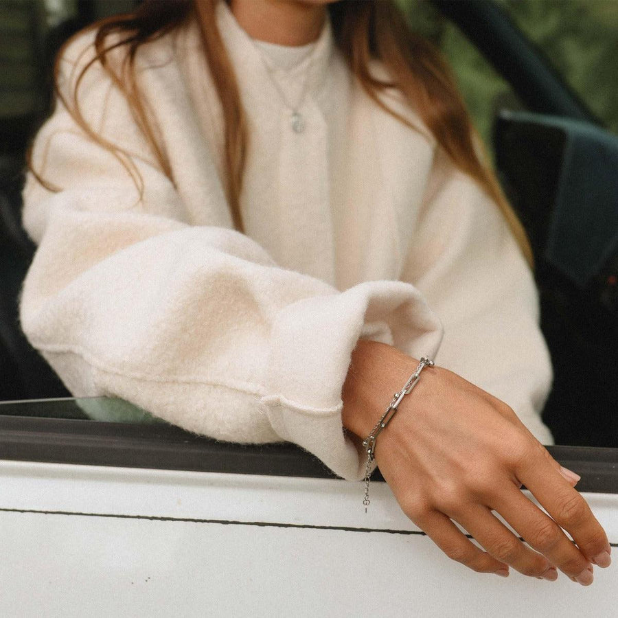 woman wearing silver bracelet - silver jewellery by australian jewellery brands indie and Harper 