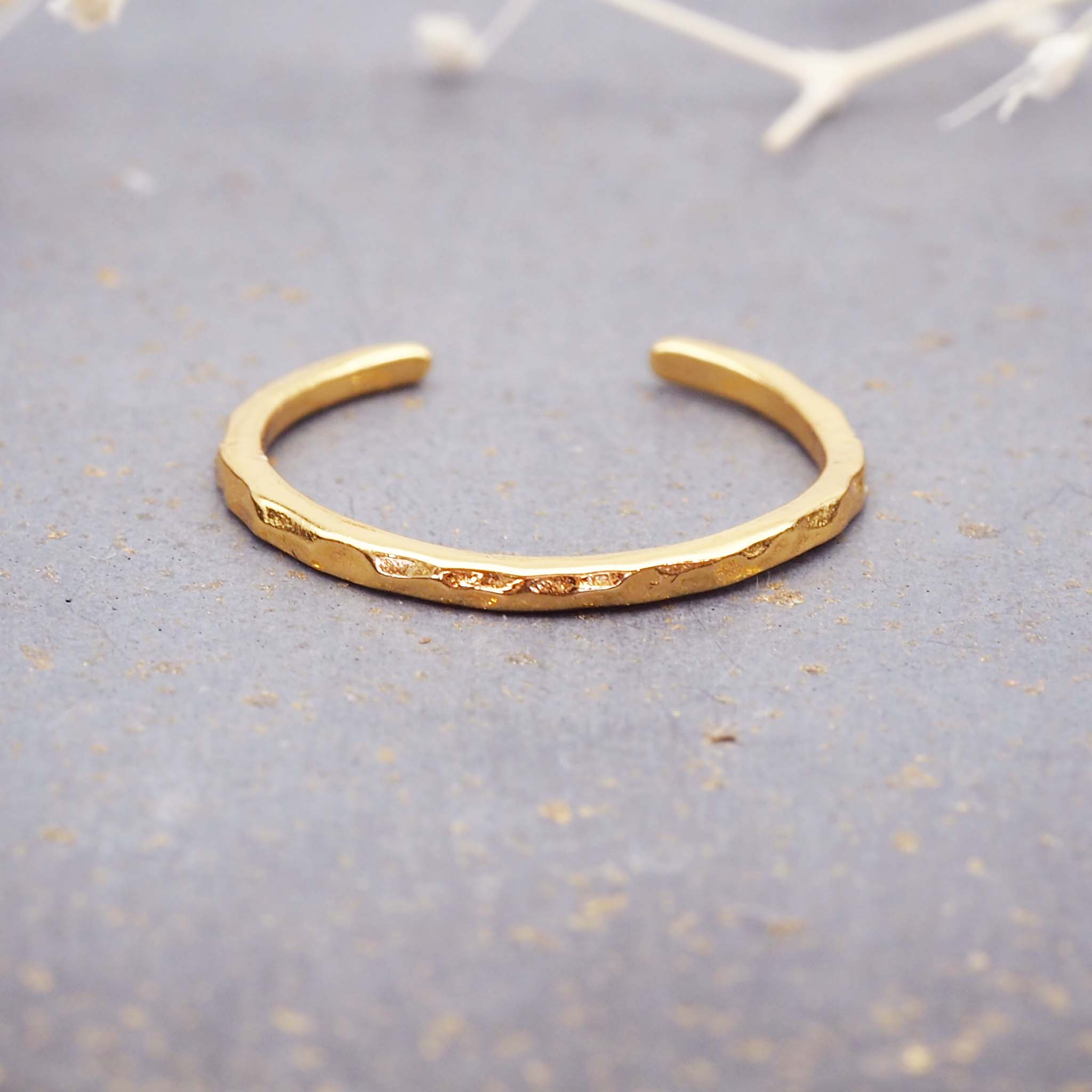 Gold toe ring - gold jewellery by Australian jewellery brands indie and Harper 