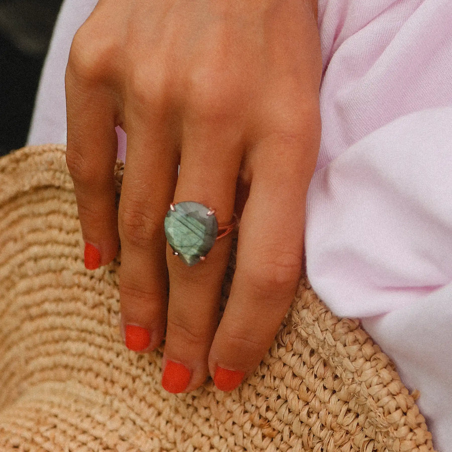 rose gold labradorite ring - women's labradorite jewellery Australia by Australian jewellery brands indie and harper