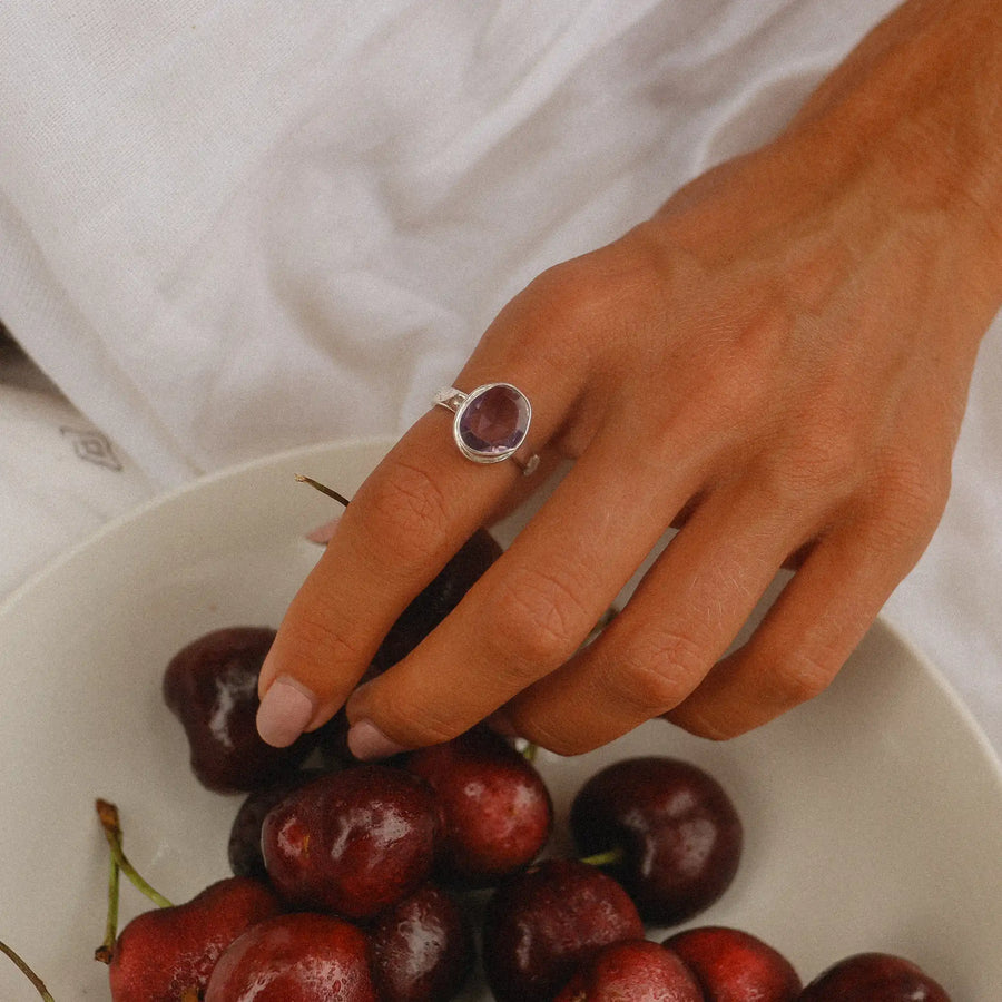woman sterling silver amethyst rings - amethyst jewelry by online jewelry brand indie and Harper 