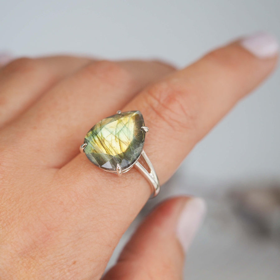 sterling silver labradorite ring - gemstone jewellery by Australian jewellery brands indie and harper